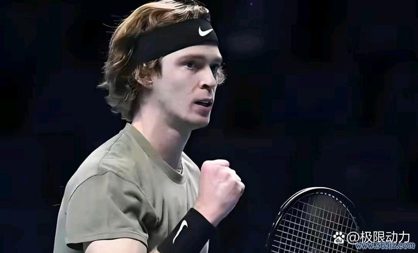 香港赛商竣程挺进八强 卢布列夫意外落败