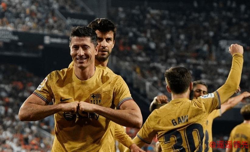 锋霸上线！德甲国家德比莱万轰2球破51年纪录